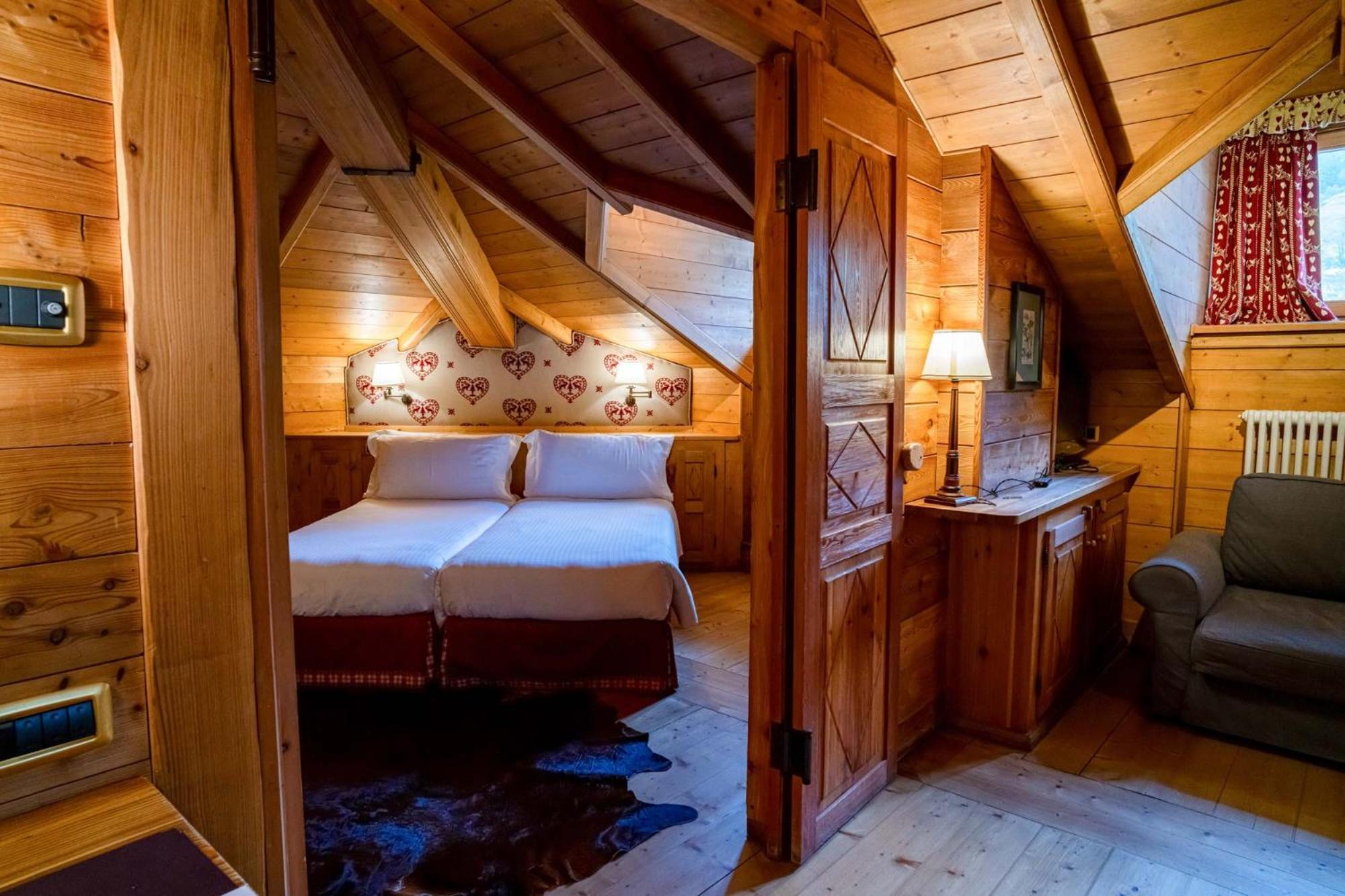 Hotel Breithorn Champoluc Eksteriør bilde
