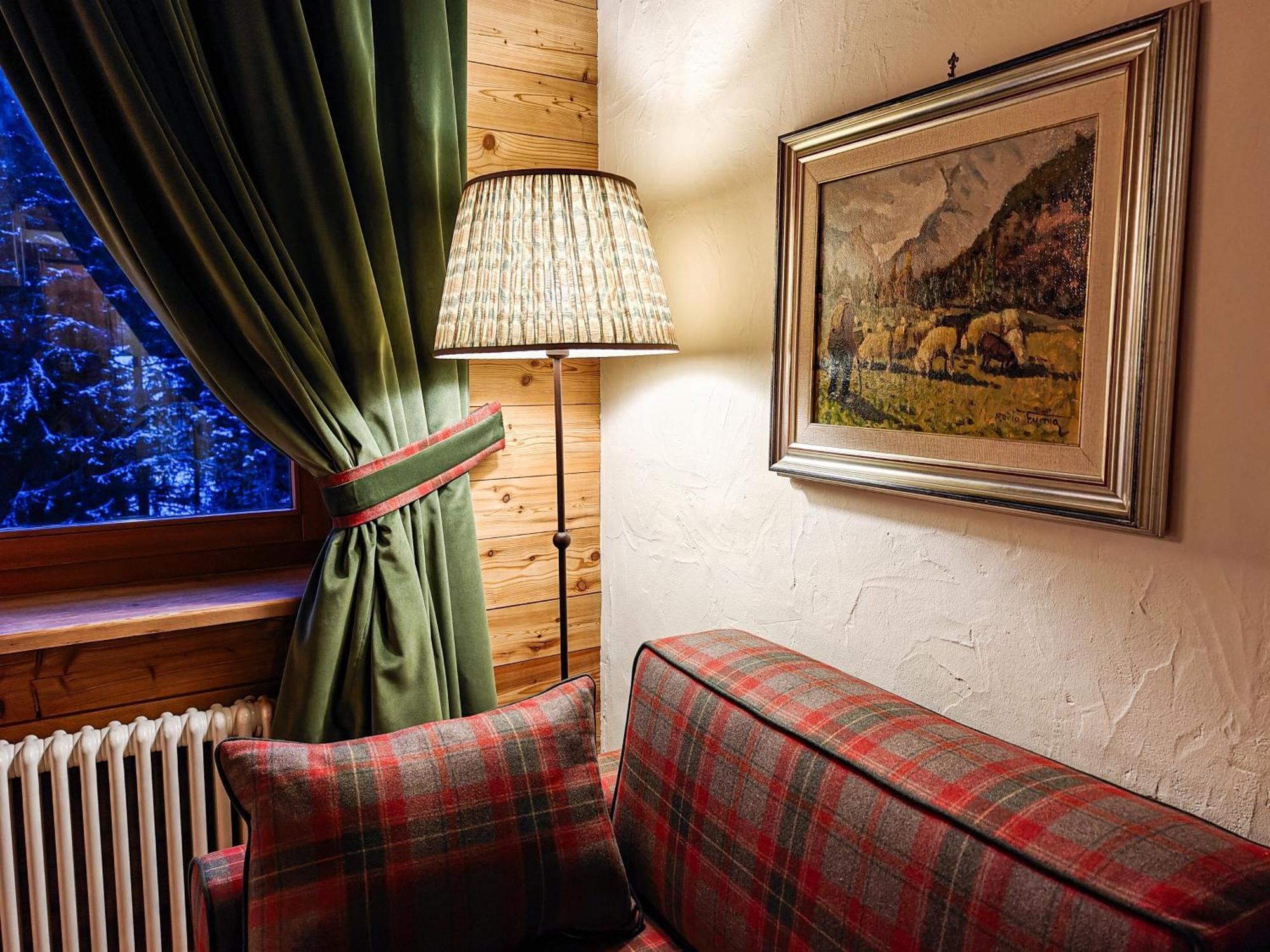 Hotel Breithorn Champoluc Eksteriør bilde