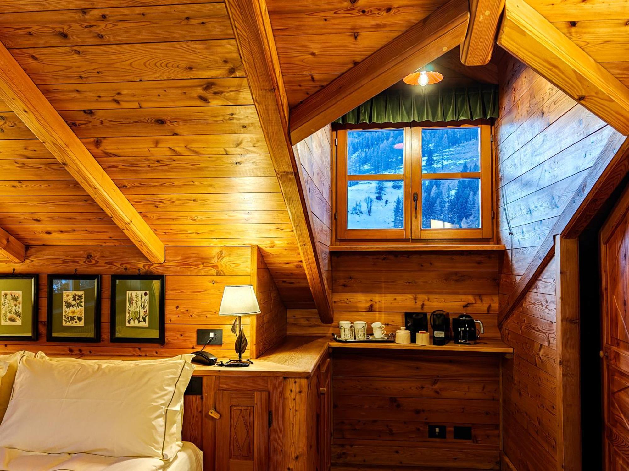 Hotel Breithorn Champoluc Eksteriør bilde