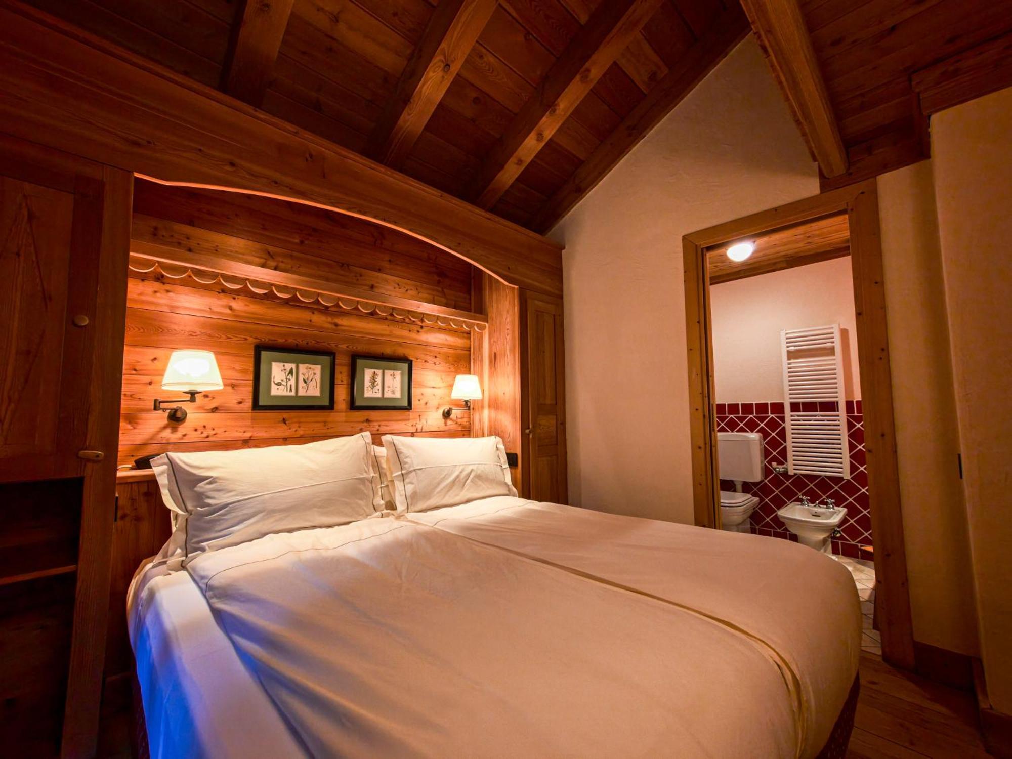 Hotel Breithorn Champoluc Eksteriør bilde