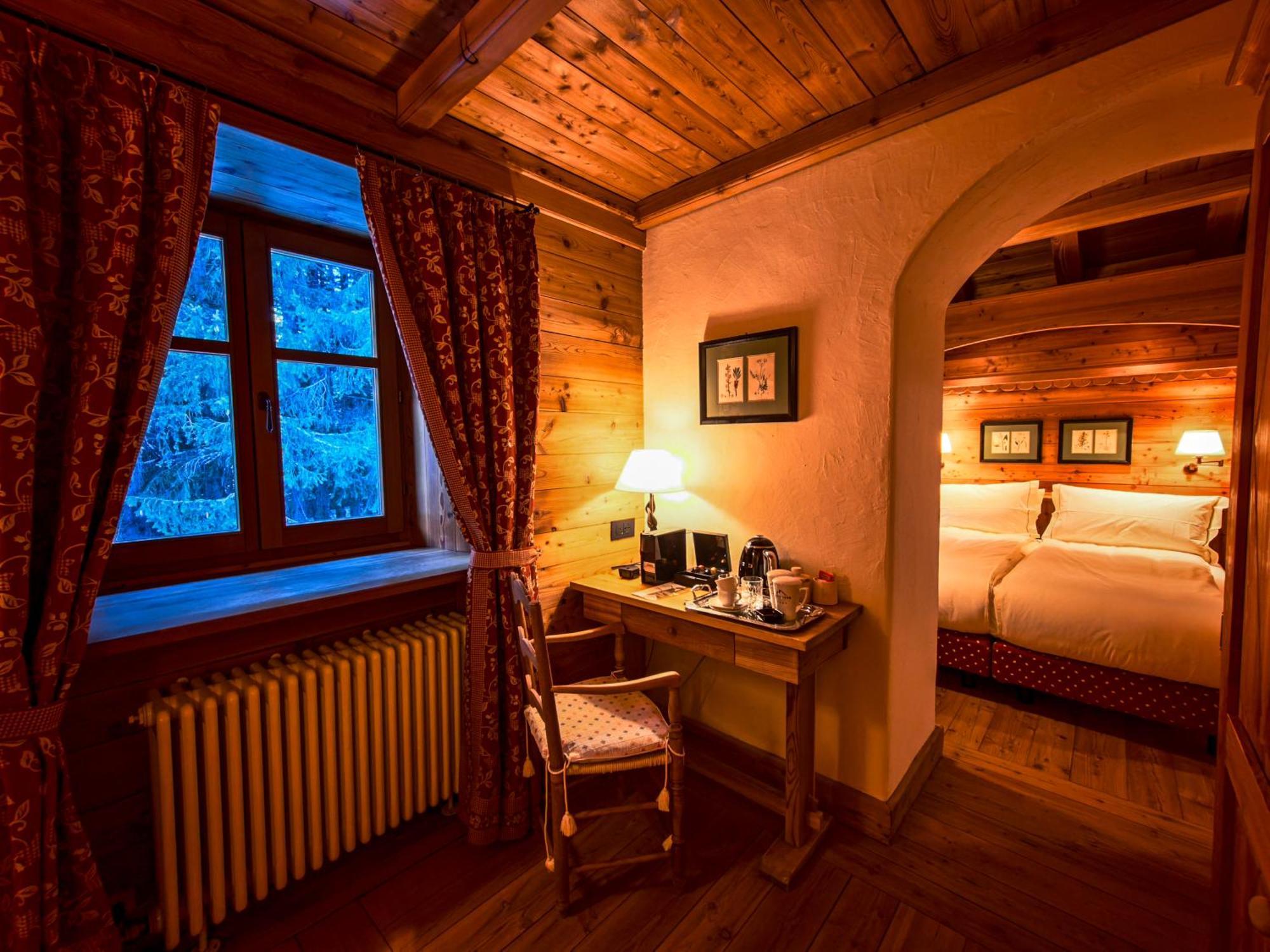Hotel Breithorn Champoluc Eksteriør bilde