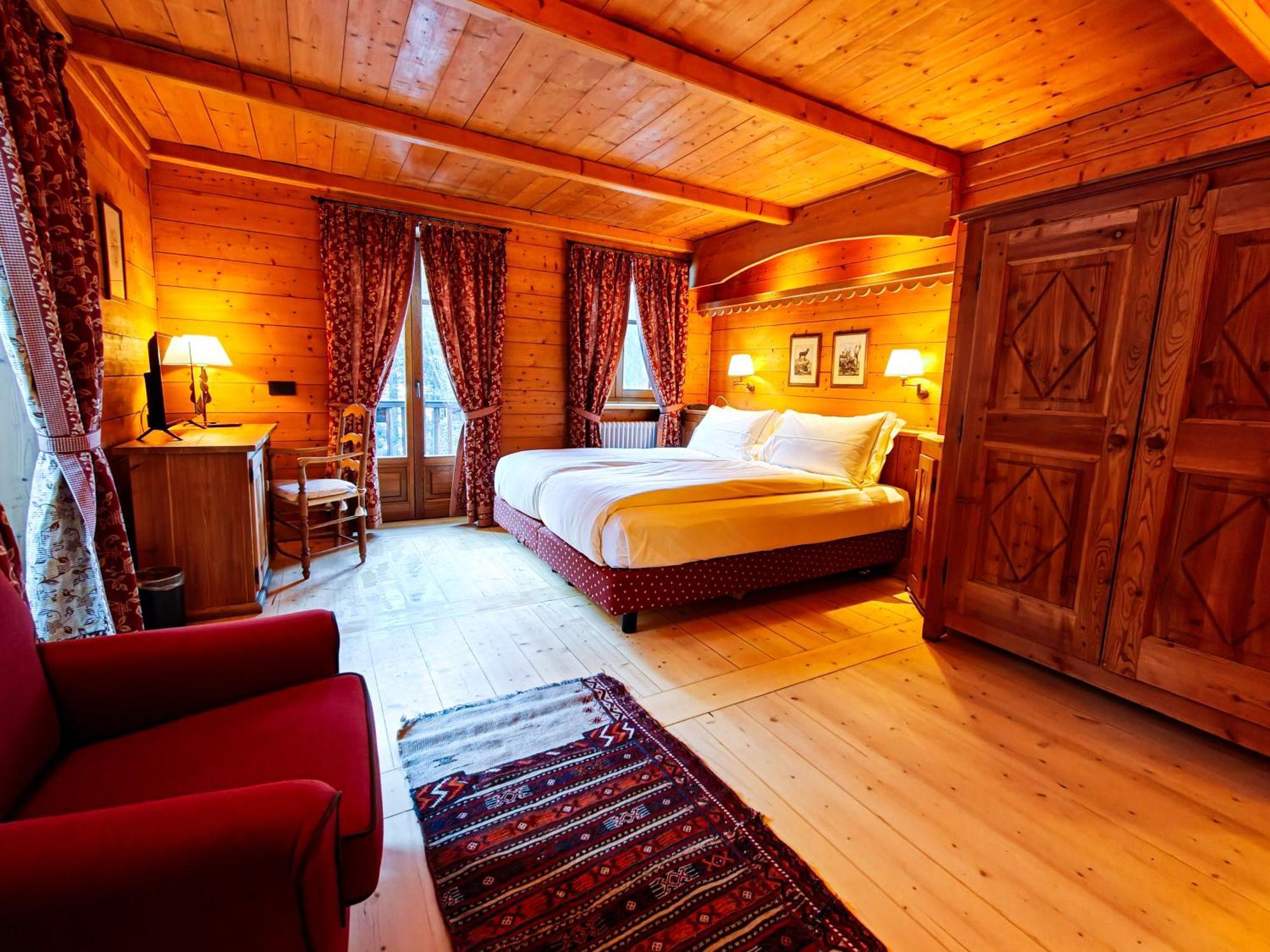 Hotel Breithorn Champoluc Eksteriør bilde