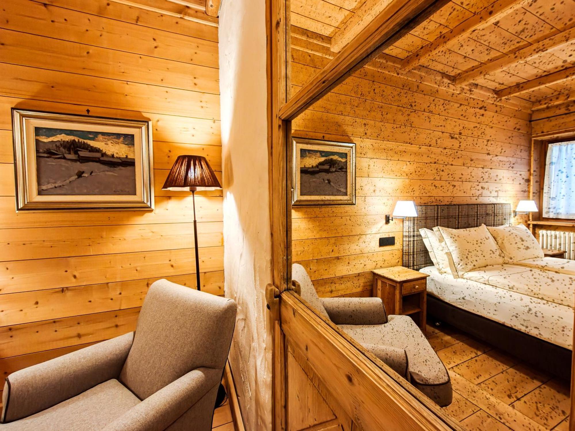 Hotel Breithorn Champoluc Eksteriør bilde